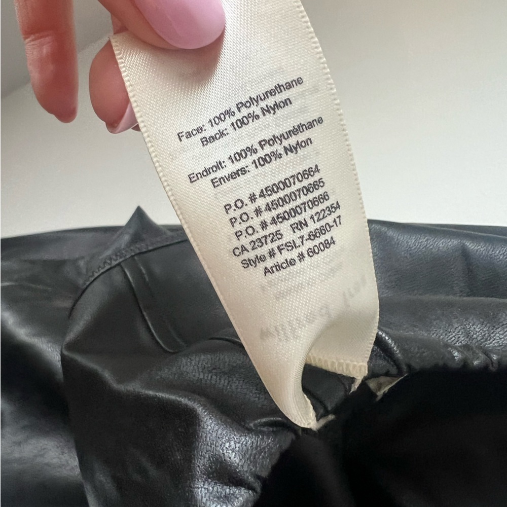 Aritzia Wilfred Free Black Vegan Leather Skinny High Waisted Leggings Small - Picture 10 of 16